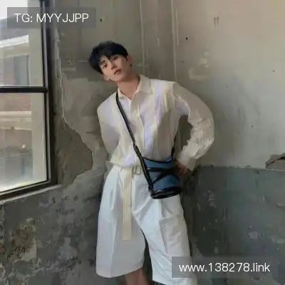 薄发华